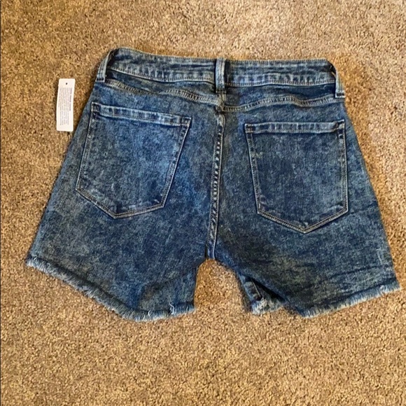 Arizona Sz 1 Denim Jean Shorts NWT - Picture 2 of 3
